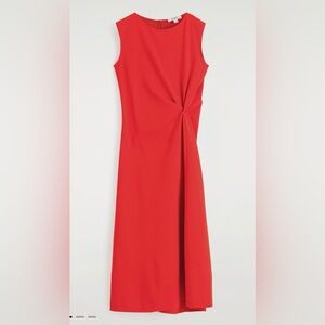 COS

TWIST-DETAIL MIDI DRESS